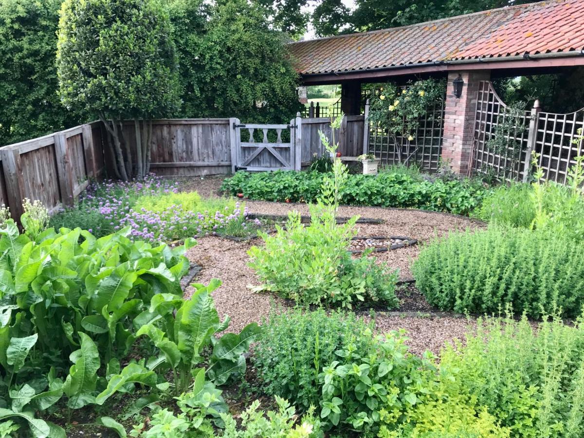 Newball Charming Hen Cottage Countryside Retreat Lincoln מראה חיצוני תמונה